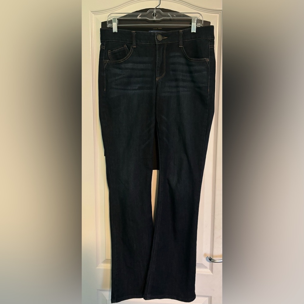 Democracy Jeans size 8 “Ab”solution® Itty Bitty Bootcut Indigo
